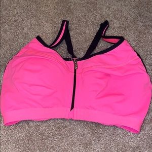 Victoria secret sports bra. VSX sport